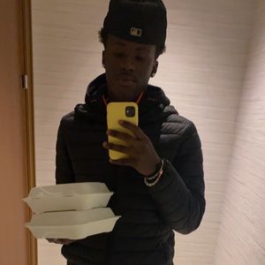 Meet your Posher, Bizzleonbizzle